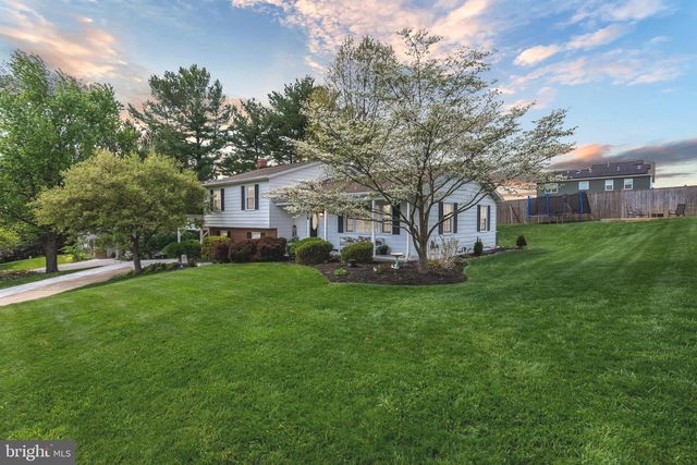 716 WOODSIDE DR, Westminster, MD 21157