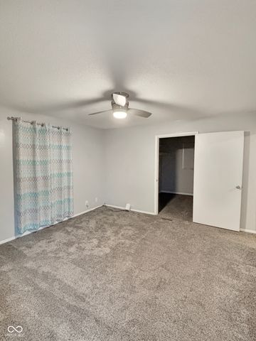 1904 W Sun Valley Parkway, Muncie, IN 47303