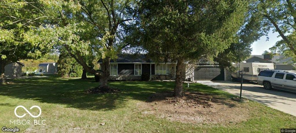 1904 W Sun Valley Parkway, Muncie, IN 47303