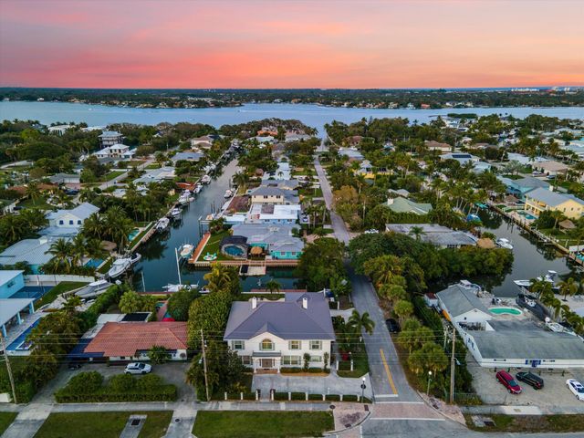 401 Center Street, Jupiter, FL 33458