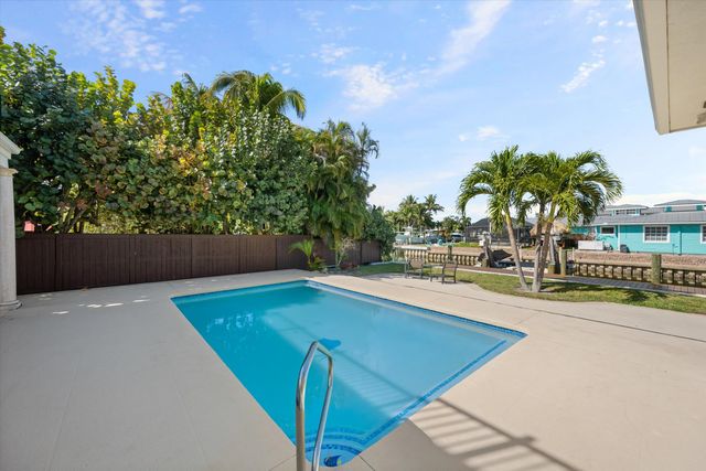 401 Center Street, Jupiter, FL 33458