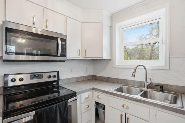 1733 Etheridge Road, Wadmalaw Island, SC 29487