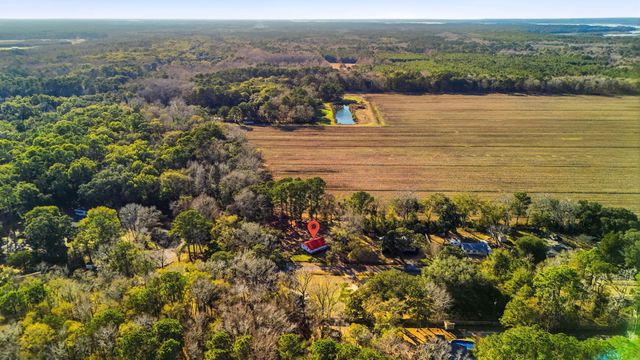 1733 Etheridge Road, Wadmalaw Island, SC 29487
