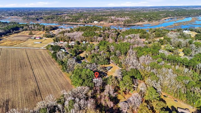 1733 Etheridge Road, Wadmalaw Island, SC 29487