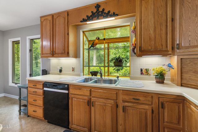 209 Lakeview Drive, Sanford, NC 27332
