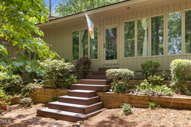 209 Lakeview Drive, Sanford, NC 27332