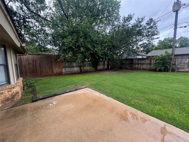 5604 Fireside Drive, Arlington, TX 76016