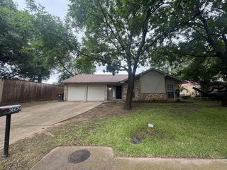 5604 Fireside Drive, Arlington, TX 76016