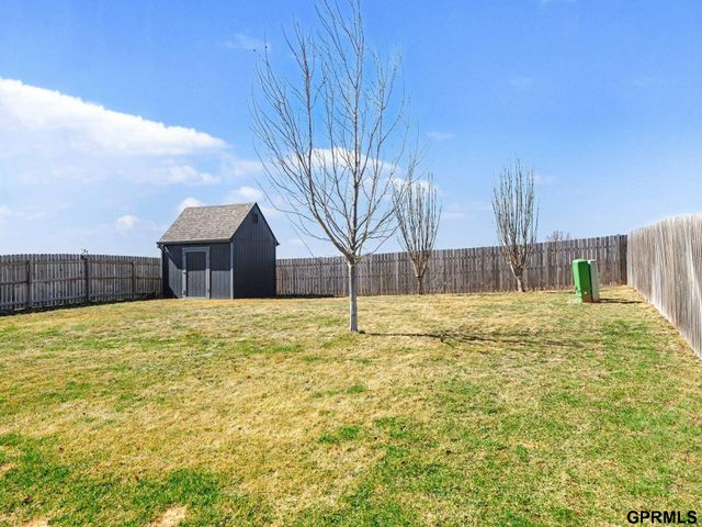 7520 S 180th Avenue, Omaha, NE 68136