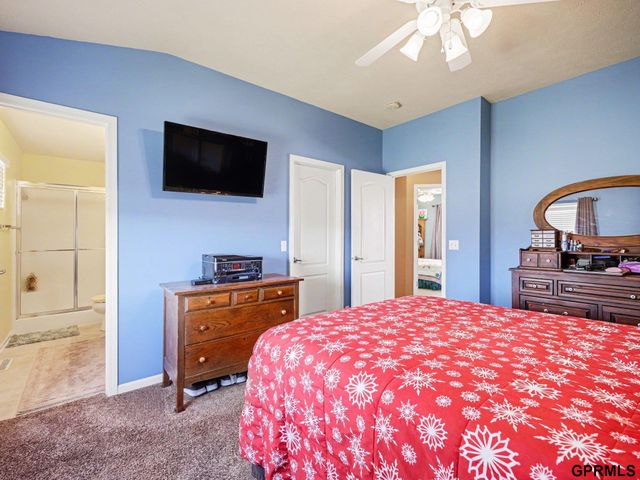 7520 S 180th Avenue, Omaha, NE 68136