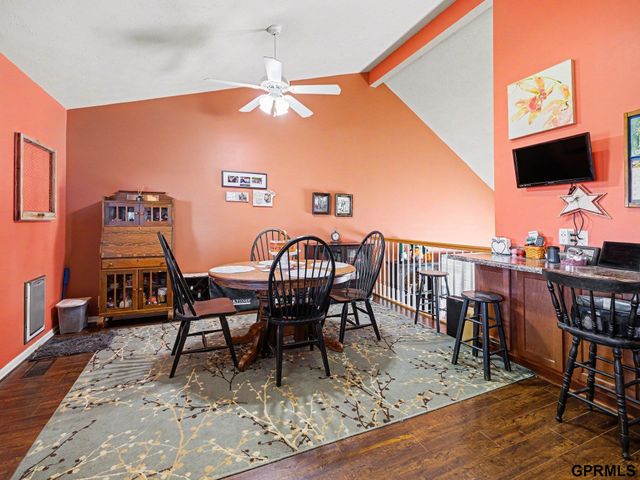 7520 S 180th Avenue, Omaha, NE 68136