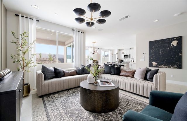4085 Lillah Circle, Lake Elsinore, CA 92530