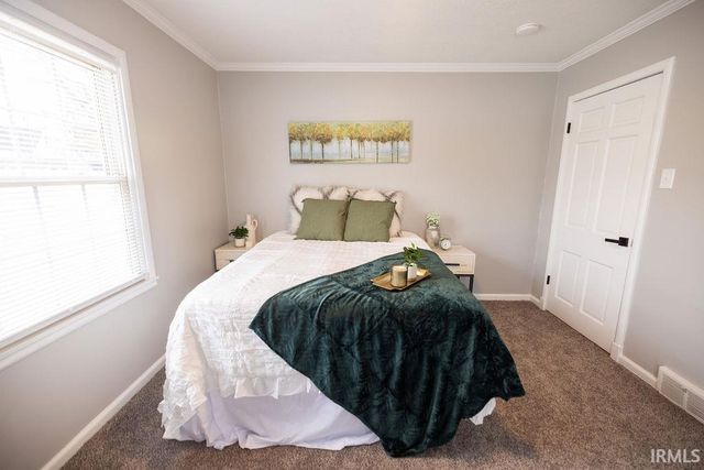 1308 N Woodridge Avenue, Muncie, IN 47304