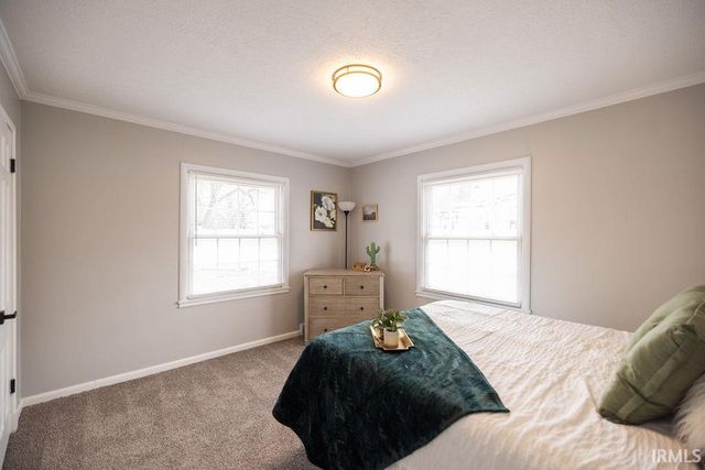 1308 N Woodridge Avenue, Muncie, IN 47304