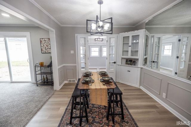 1308 N Woodridge Avenue, Muncie, IN 47304