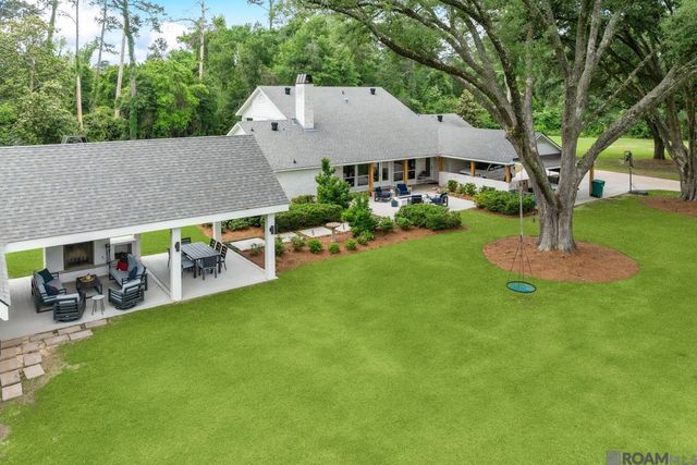 8196 Wildwood Dr, Denham Springs, LA 70706