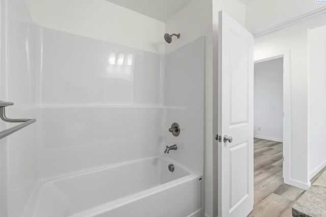 2150 S Elm Place, Kennewick, WA 99337