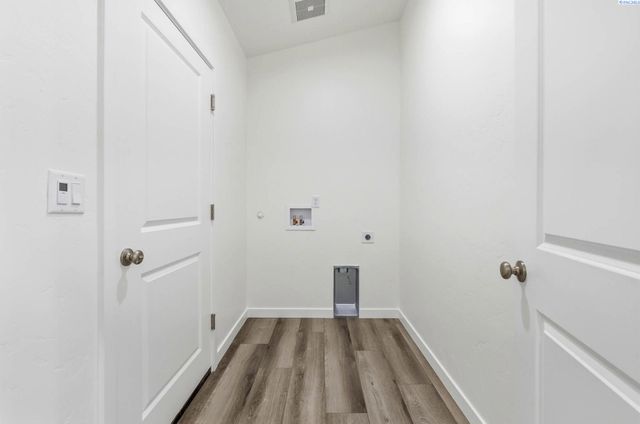 2150 S Elm Place, Kennewick, WA 99337