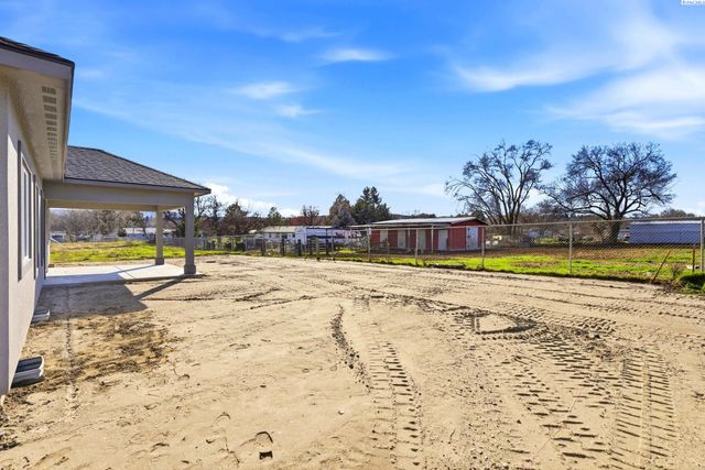 2150 S Elm Place, Kennewick, WA 99337