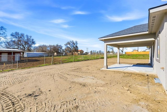 2150 S Elm Place, Kennewick, WA 99337