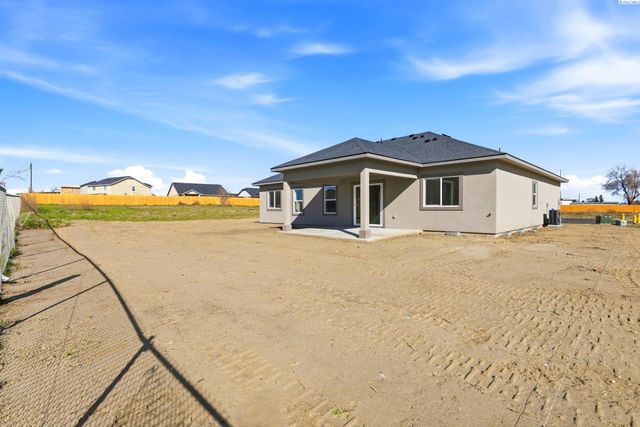 2150 S Elm Place, Kennewick, WA 99337