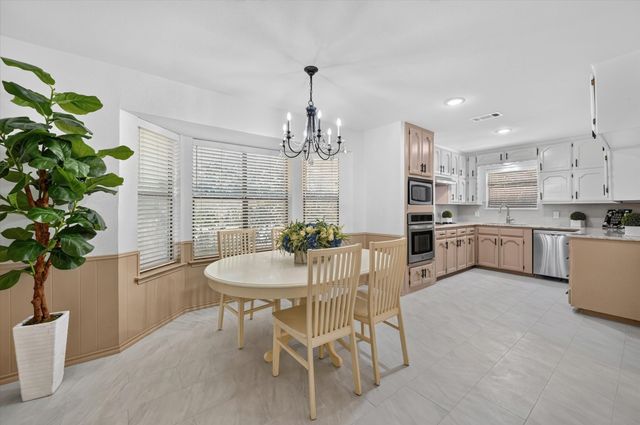 4411 Willow Bend Drive, Arlington, TX 76017