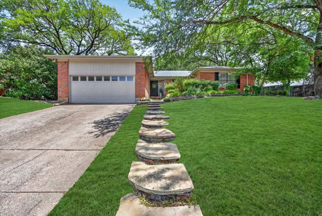 4411 Willow Bend Drive, Arlington, TX 76017