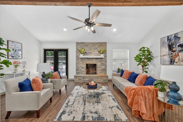 4411 Willow Bend Drive, Arlington, TX 76017