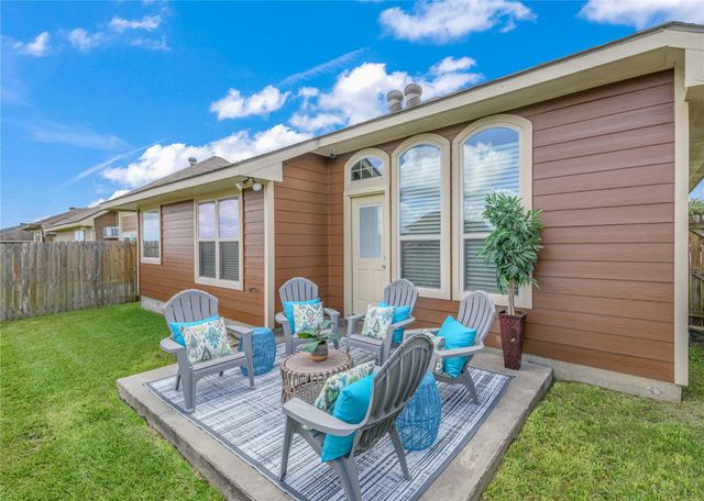 1058 Venice DR, Bryan, TX 77808