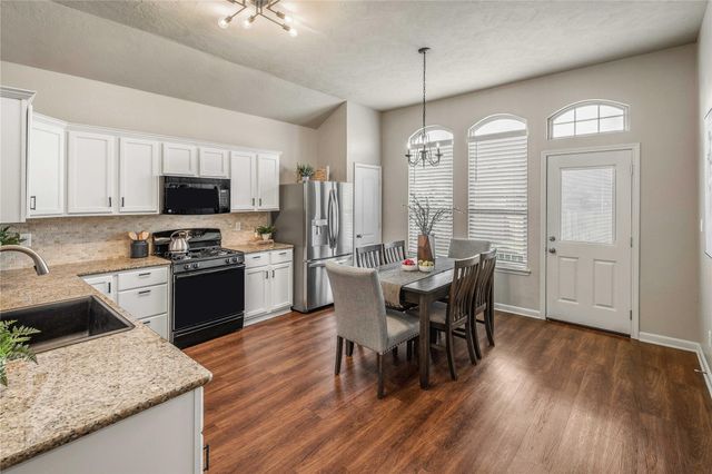 1058 Venice DR, Bryan, TX 77808