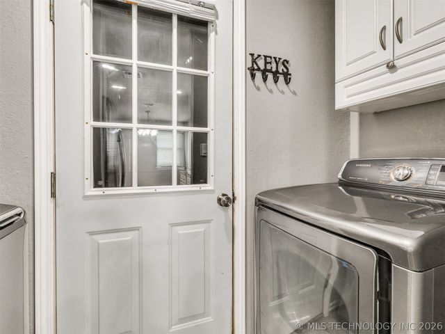 1210 E 139th Street, Glenpool, OK 74033