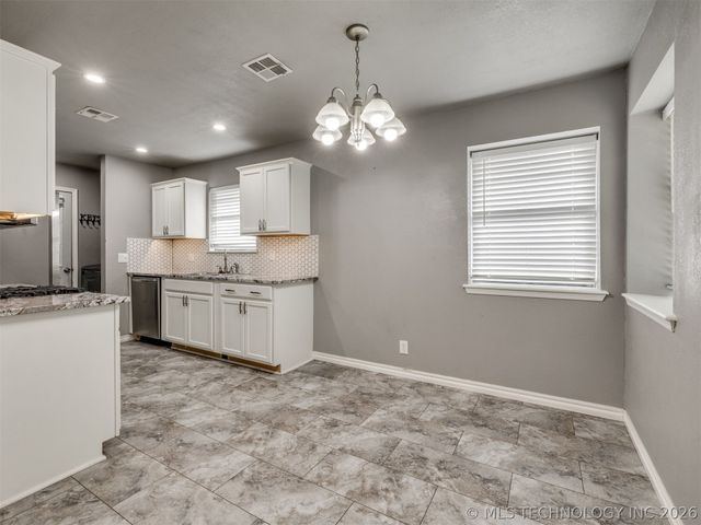 1210 E 139th Street, Glenpool, OK 74033