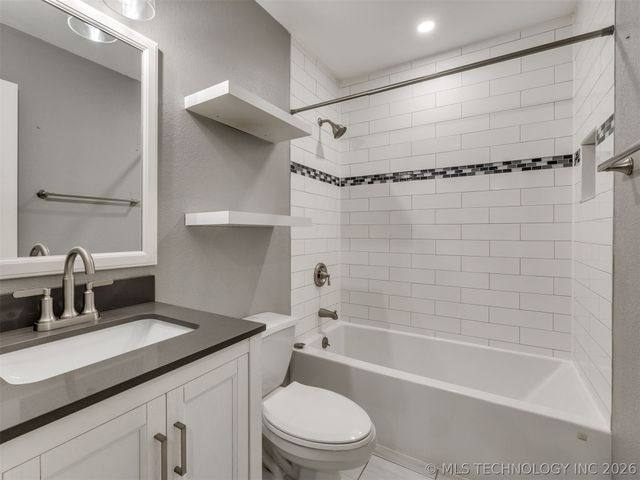 1210 E 139th Street, Glenpool, OK 74033