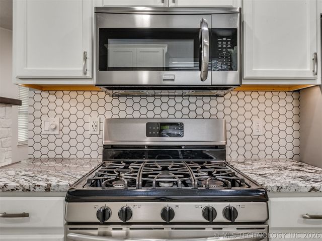1210 E 139th Street, Glenpool, OK 74033