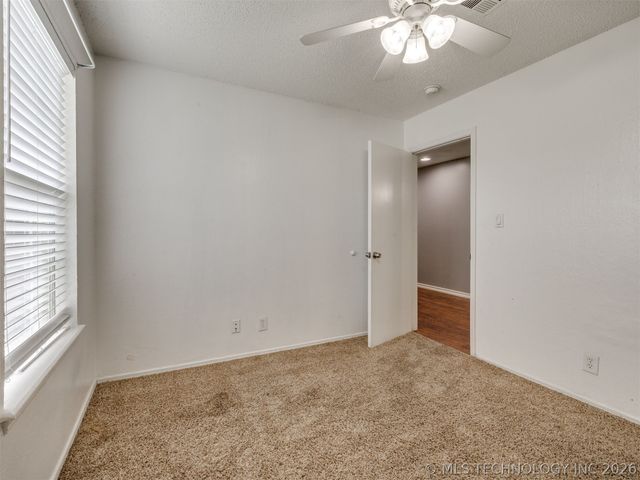 1210 E 139th Street, Glenpool, OK 74033