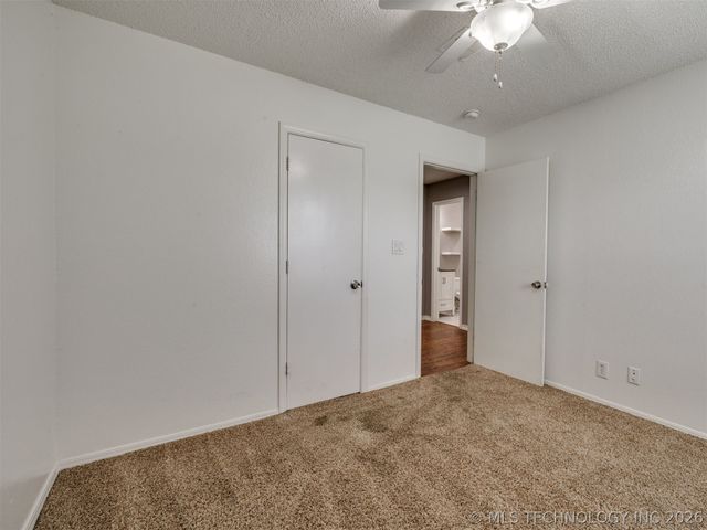 1210 E 139th Street, Glenpool, OK 74033