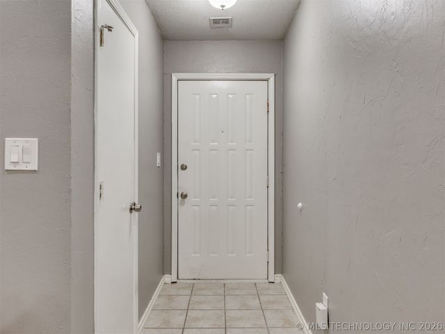 1210 E 139th Street, Glenpool, OK 74033