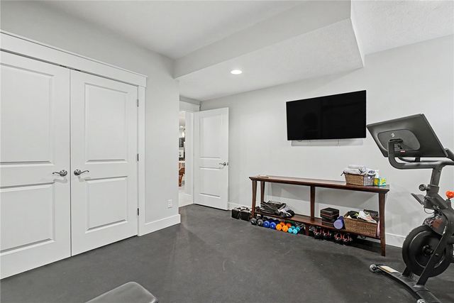 87 Carnoustie Lane, Springboro, OH 45066