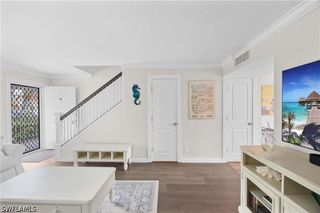1222 Gordon DR 15, Naples, FL 34102