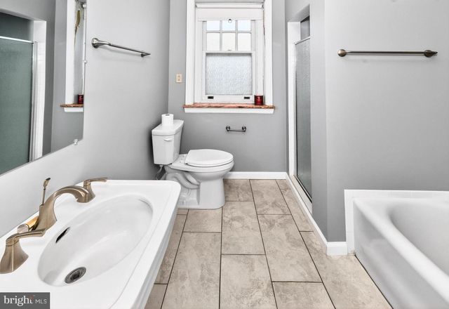 1110 WAKELING ST, Philadelphia, PA 19124