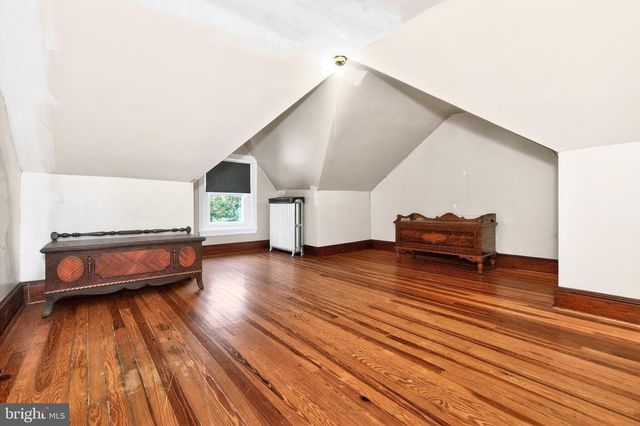 1110 WAKELING ST, Philadelphia, PA 19124