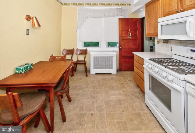 1110 WAKELING ST, Philadelphia, PA 19124