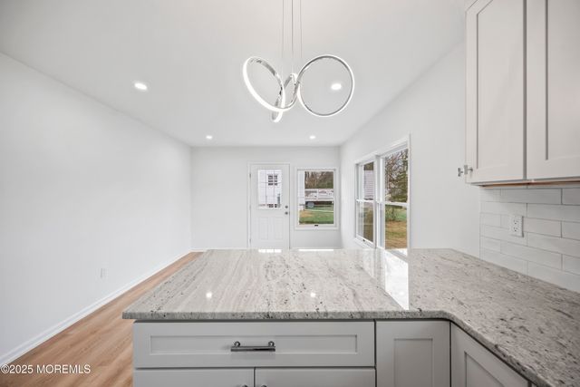 8 Arbor Way, Ocean Twp, NJ 07712