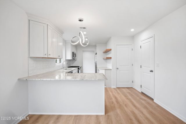 8 Arbor Way, Ocean Twp, NJ 07712