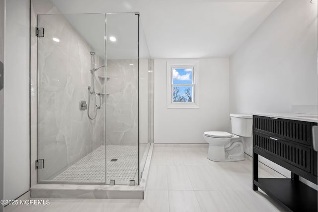 8 Arbor Way, Ocean Twp, NJ 07712