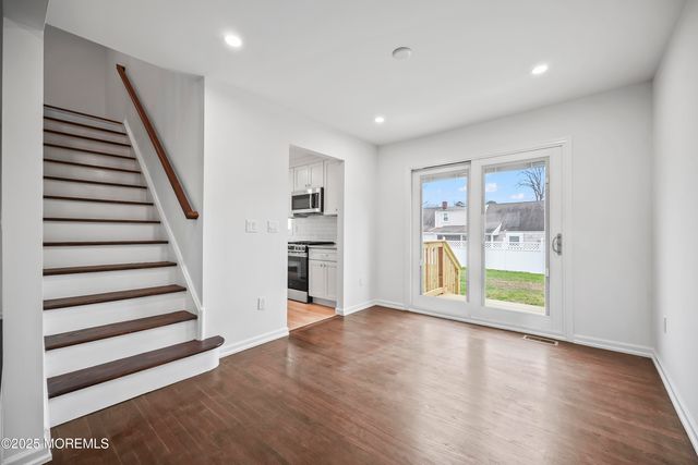 8 Arbor Way, Ocean Twp, NJ 07712