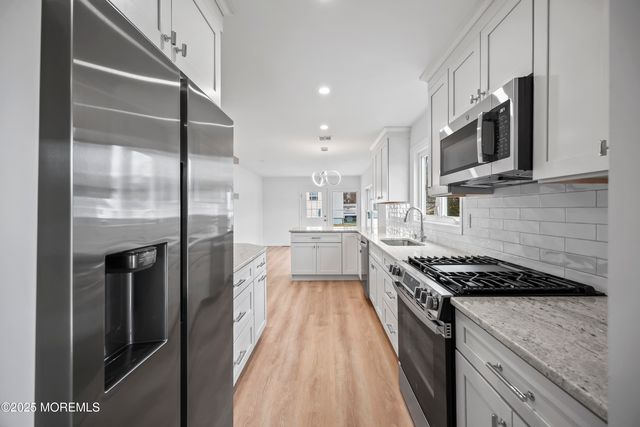 8 Arbor Way, Ocean Twp, NJ 07712