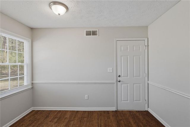 40 Lake Court, Stockbridge, GA 30281