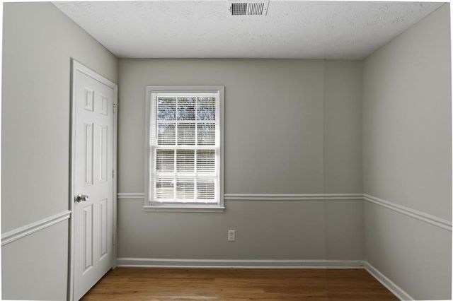 40 Lake Court, Stockbridge, GA 30281