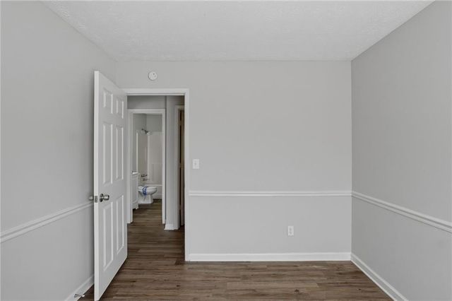 40 Lake Court, Stockbridge, GA 30281